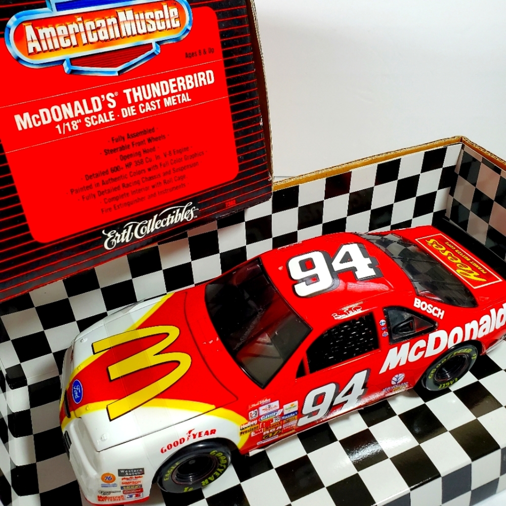 Ertl NASCAR Bill Elliot #94 Ford Thunderbird 1:18 Die Cast McDonald's Car Vtg